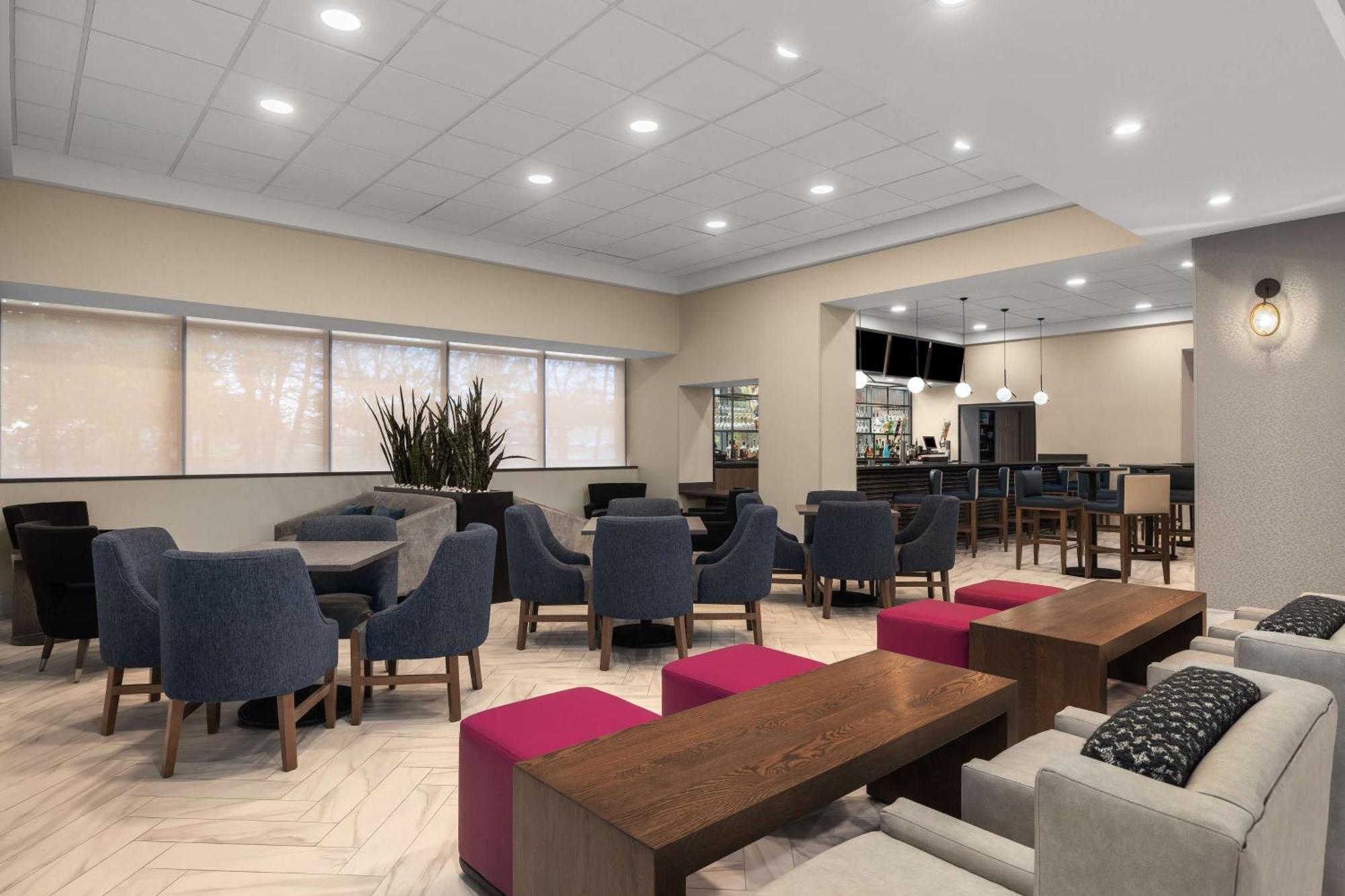 Hampton & Chicago Downers Grove